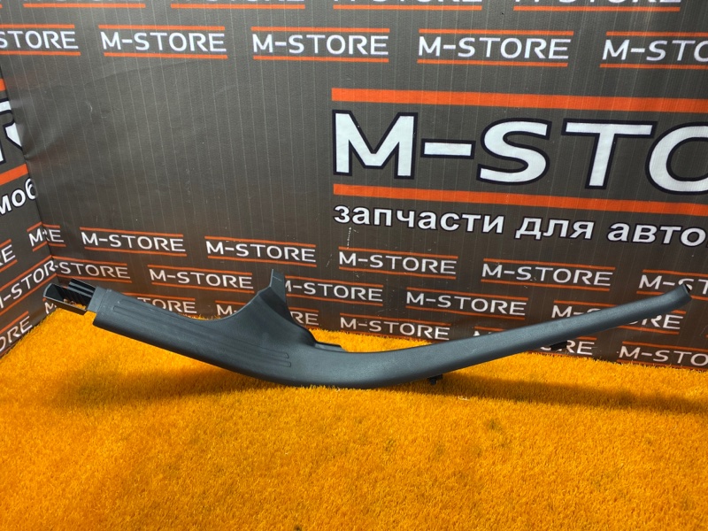 Накладка на порог салона, 300 рублей, Красноярск