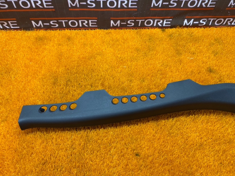 Накладка на порог салона, 350 рублей, Красноярск