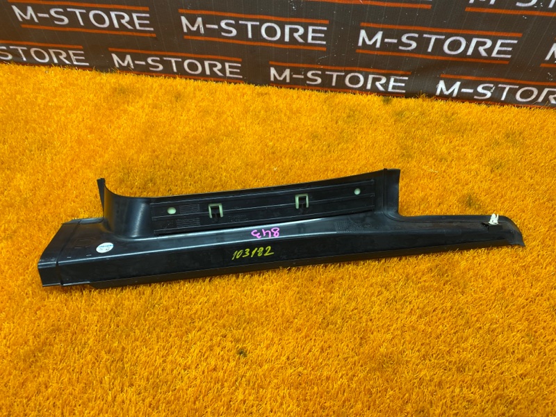 Накладка на порог салона, 350 рублей, Красноярск