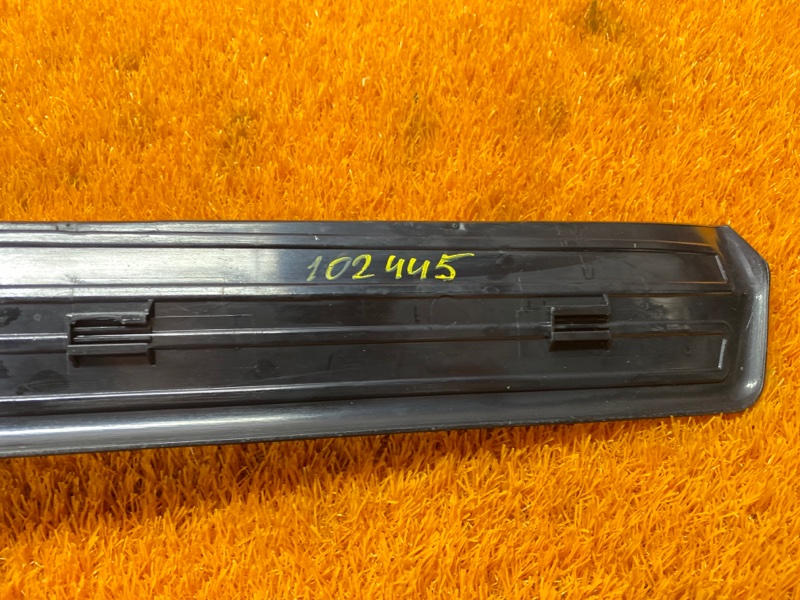 Накладка на порог салона, 350 рублей, Красноярск