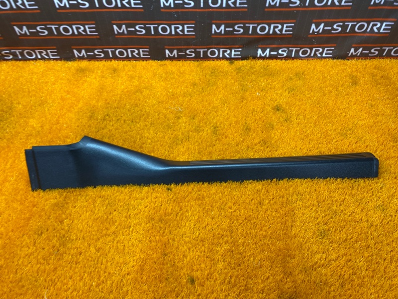 Накладка на порог салона, 350 рублей, Красноярск