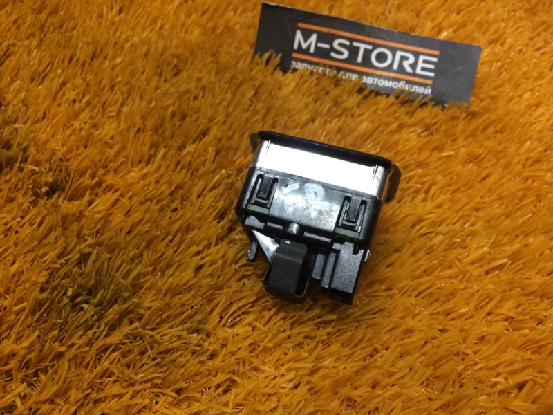 Кнопка открывания багажника, 350 рублей, Красноярск