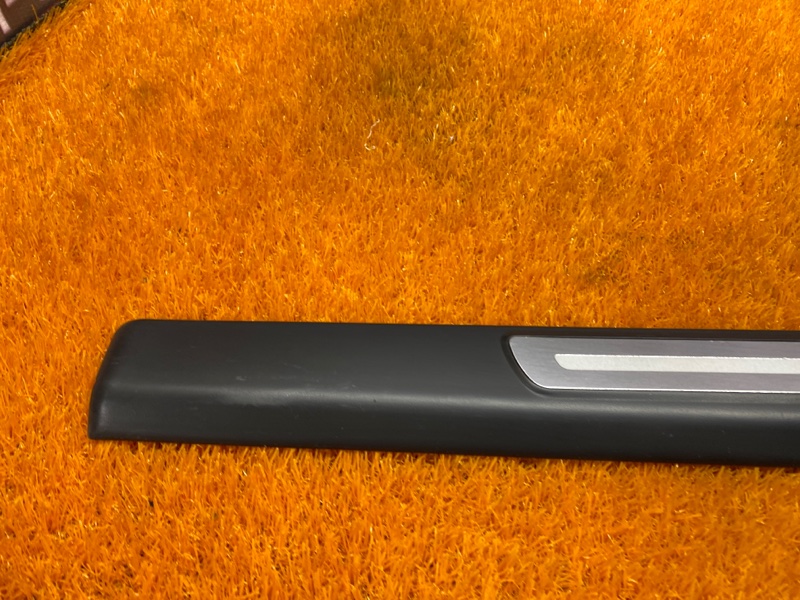 Накладка на порог салона, 350 рублей, Красноярск