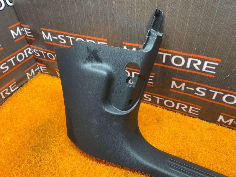 Накладка на порог салона, 480 рублей, Красноярск