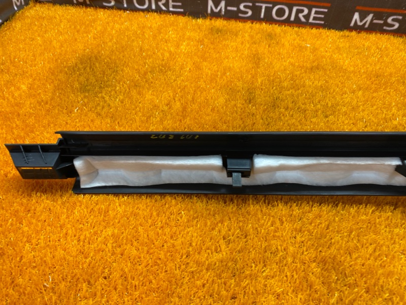 Накладка на порог салона, 480 рублей, Красноярск