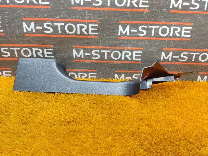 Накладка на порог салона, 350 рублей, Красноярск