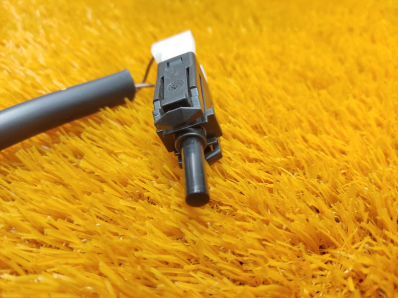 Концевик стояночного тормоза, 200 рублей, Красноярск