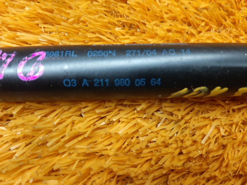 Амортизатор пола багажника, 540 рублей, Красноярск