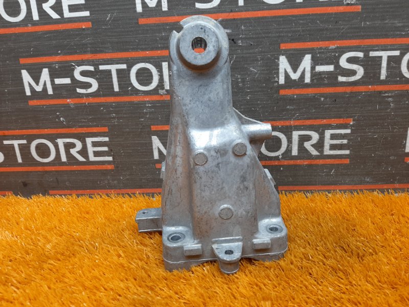 Кронштейн подушки двигателя, 1820 рублей, Красноярск