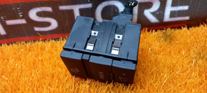 кнопка щитка приборов, 300 рублей, Красноярск