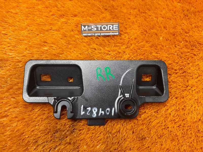 кронштейн потолочной ручки, 300 рублей, Красноярск