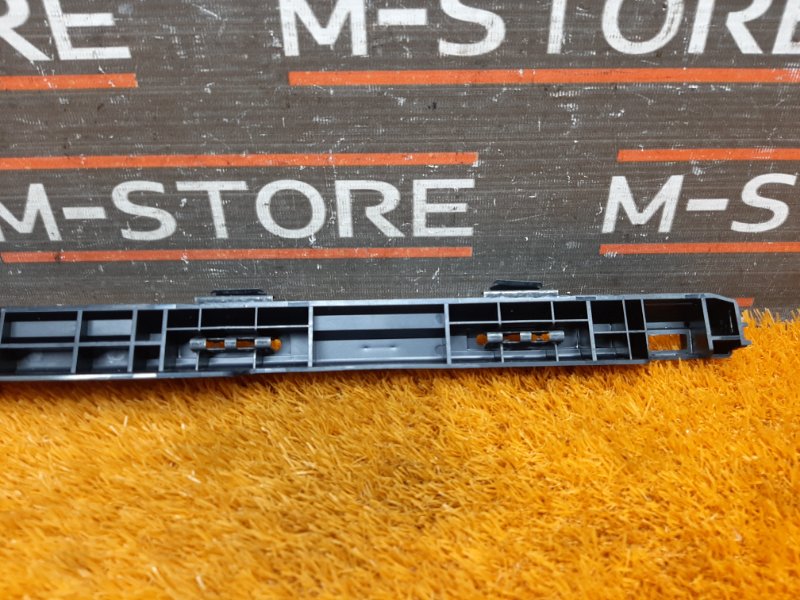 кронштейн порога, 610 рублей, Красноярск