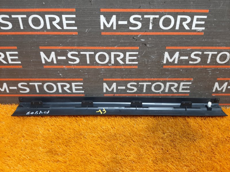 Накладка на порог салона, 300 рублей, Красноярск