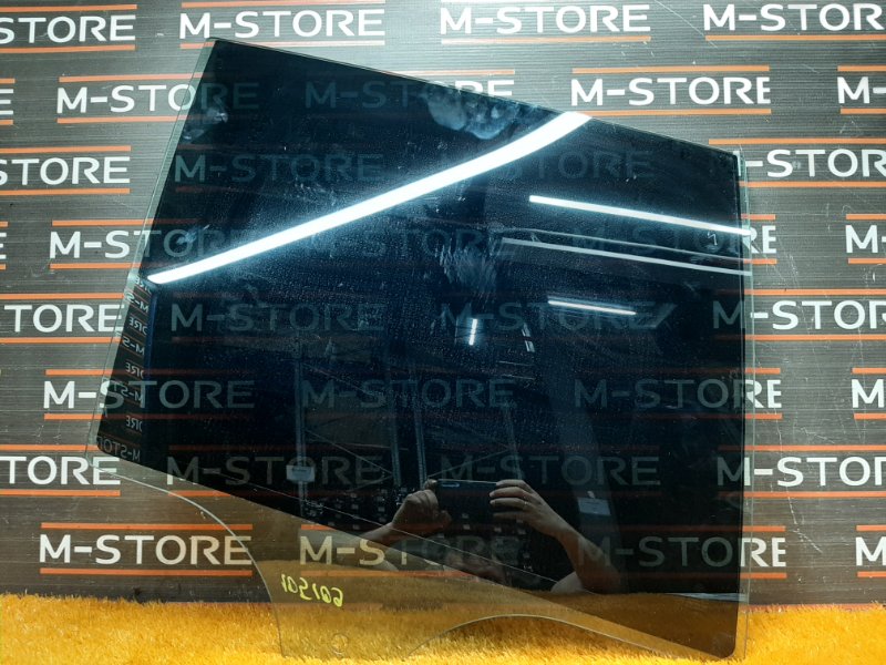 Стекло боковое, 860 рублей, Красноярск