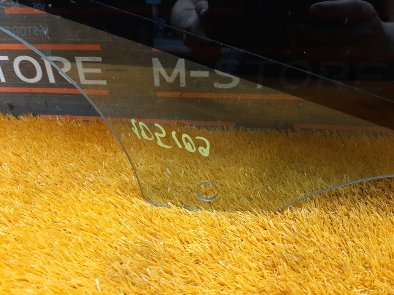 Стекло боковое, 860 рублей, Красноярск