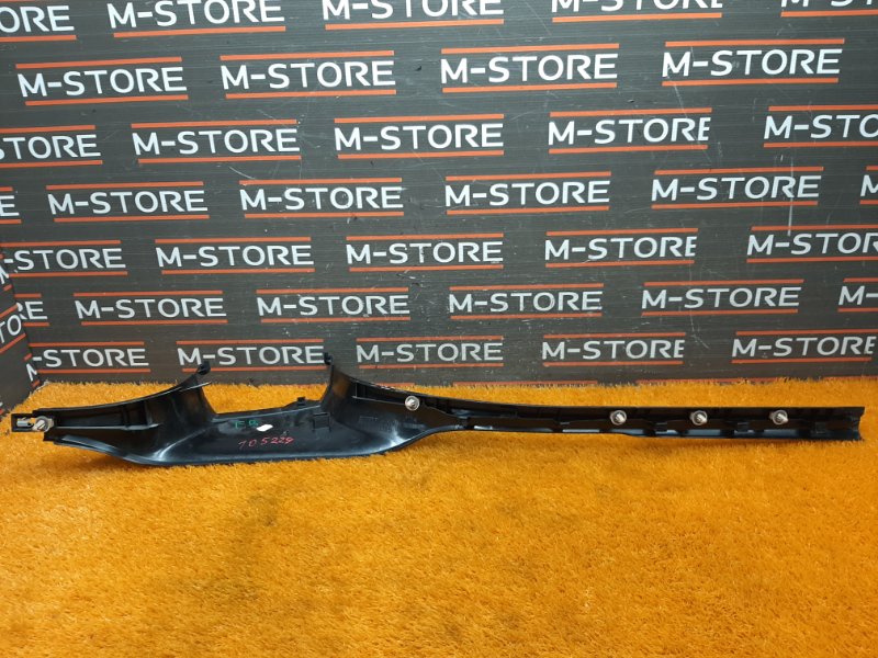 Накладка на порог салона, 300 рублей, Красноярск