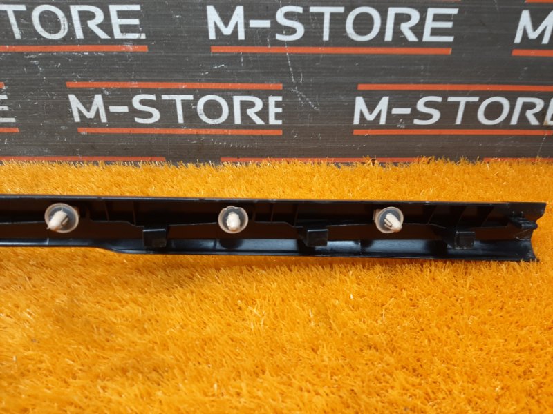 Накладка на порог салона, 300 рублей, Красноярск