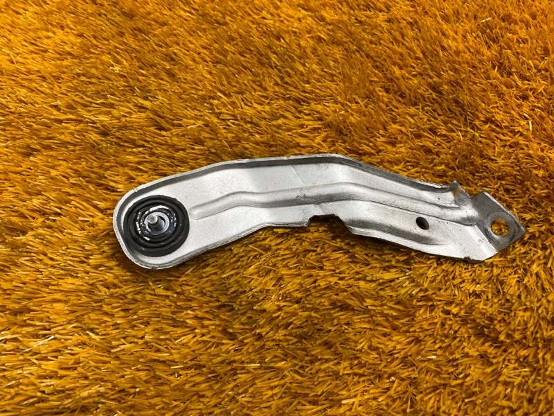 кронштейн, 300 рублей, Красноярск