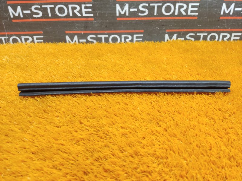 Уплотнитель капота, 340 рублей, Красноярск