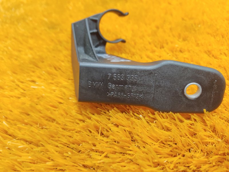 Держатель патрубка системы охлаждения, 190 рублей, Красноярск