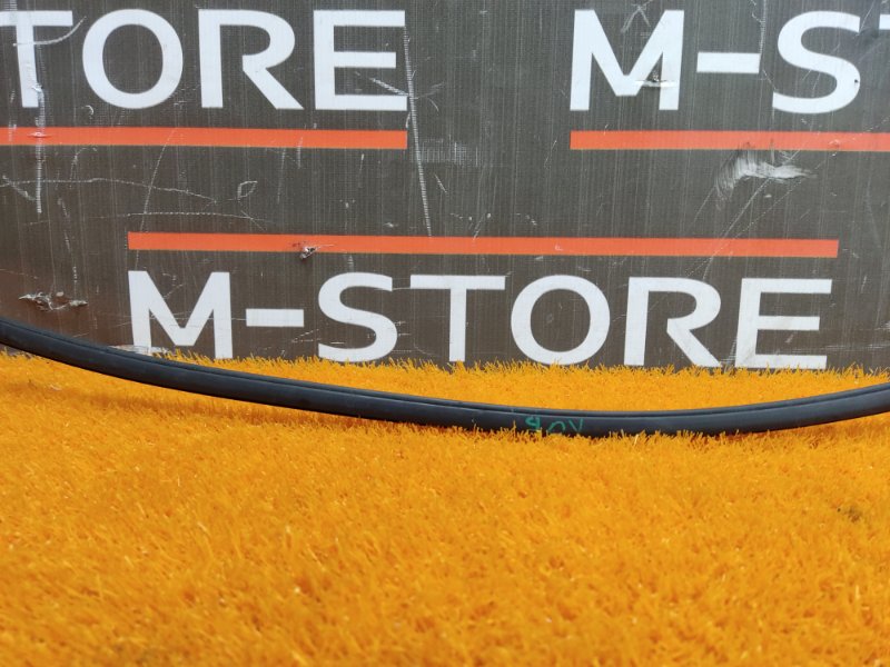 Уплотнитель лобового стекла, 630 рублей, Красноярск