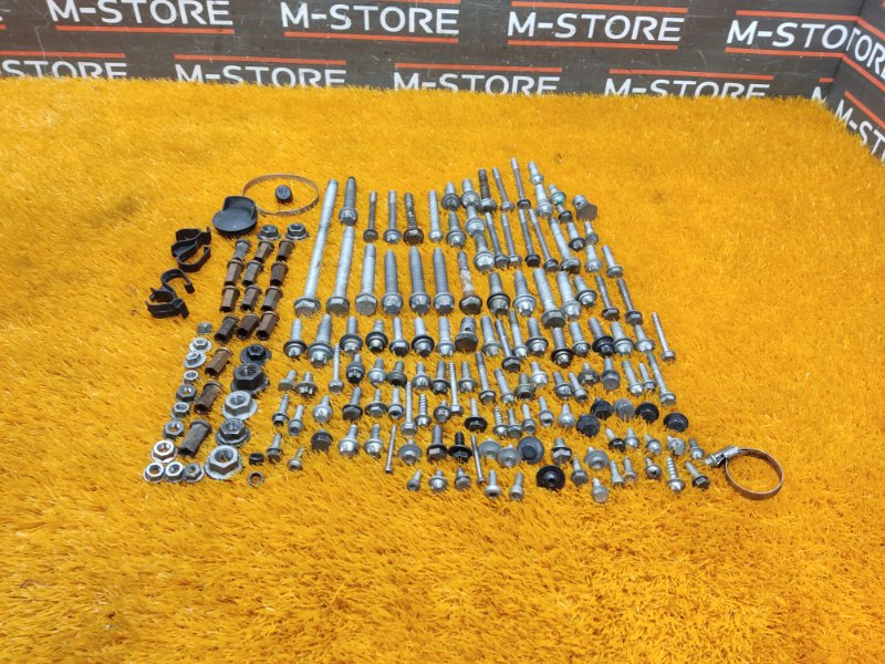 Болты и гайки ДВС, 930 рублей, Красноярск