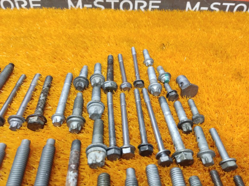 Болты и гайки ДВС, 930 рублей, Красноярск