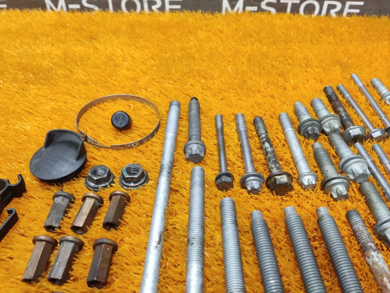 Болты и гайки ДВС, 930 рублей, Красноярск