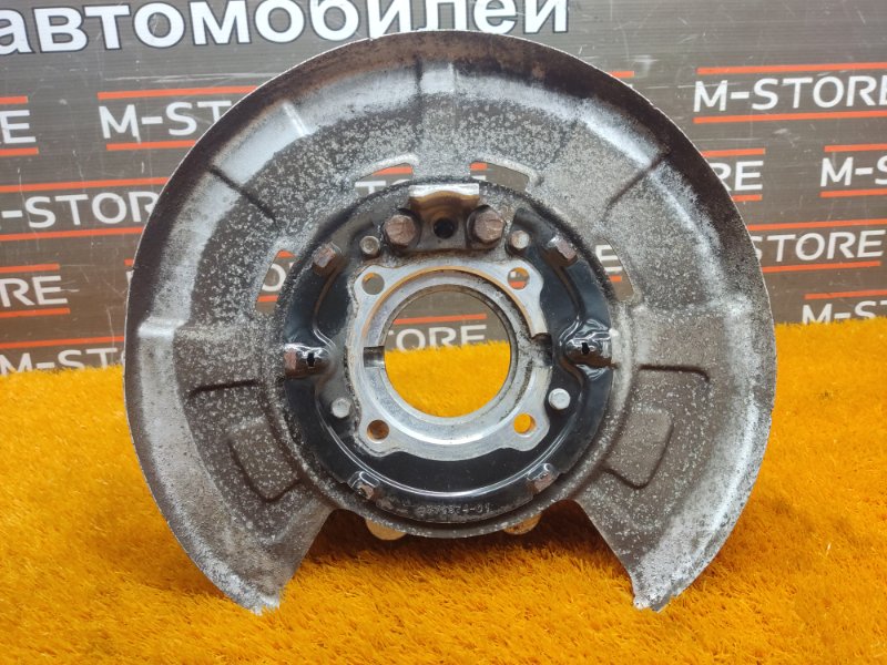 кулак поворотный, 1000 рублей, Красноярск