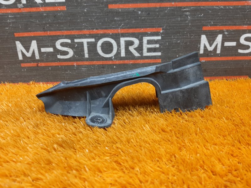 Уплотнитель капота, 190 рублей, Красноярск