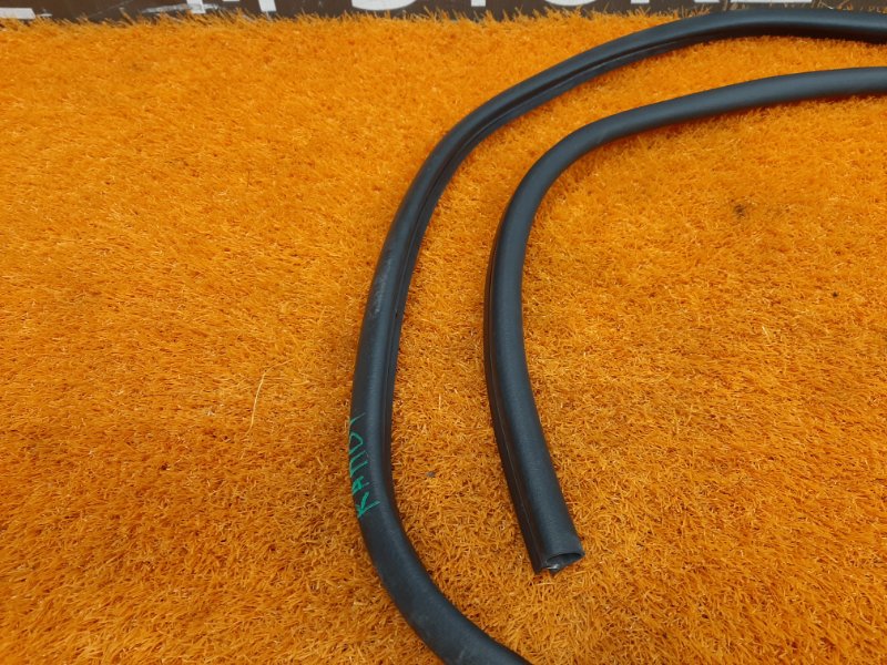 Уплотнитель капота, 1520 рублей, Красноярск