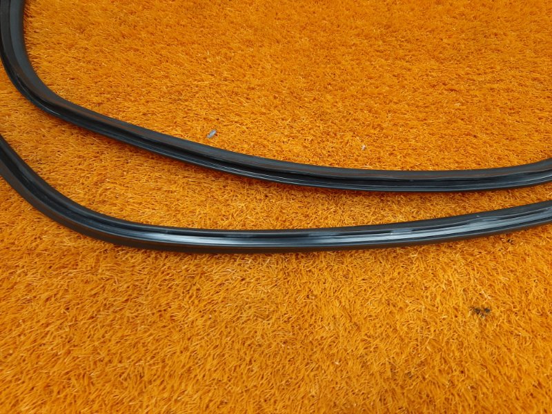 Уплотнитель капота, 1520 рублей, Красноярск