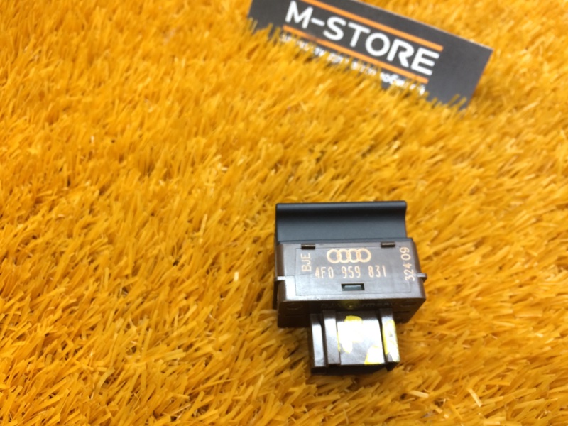 Кнопка открывания багажника, 200 рублей, Красноярск