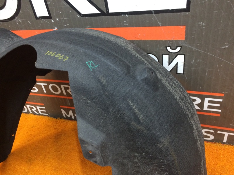 подкрылок, 900 рублей, Красноярск