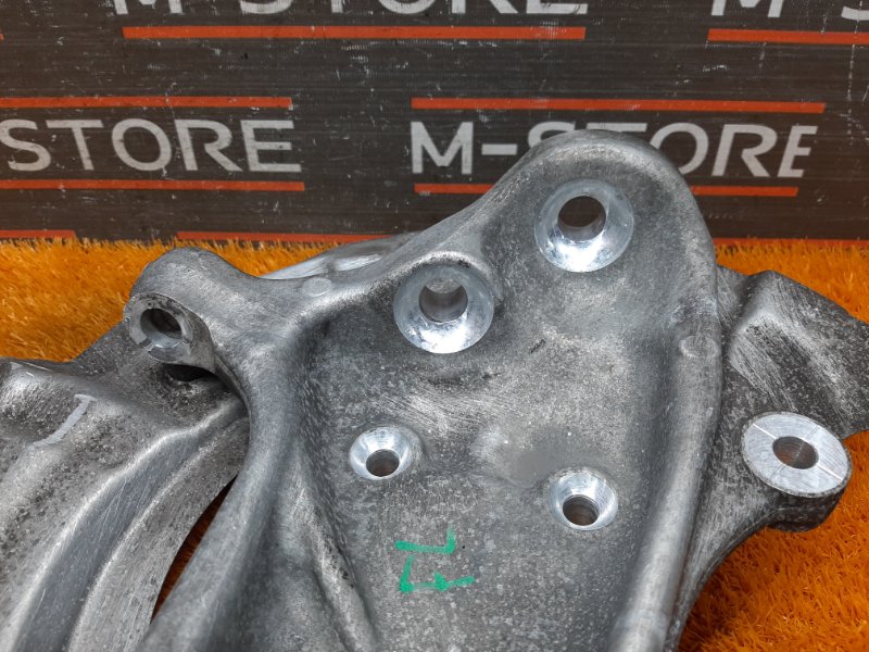 кулак поворотный, 1300 рублей, Красноярск