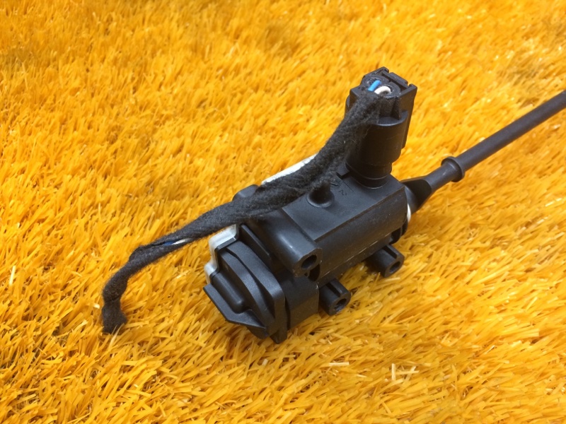 Замок лючка бензобака, 440 рублей, Красноярск