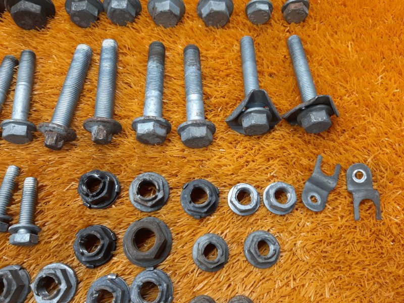 Болты и гайки задней подвески, 630 рублей, Красноярск