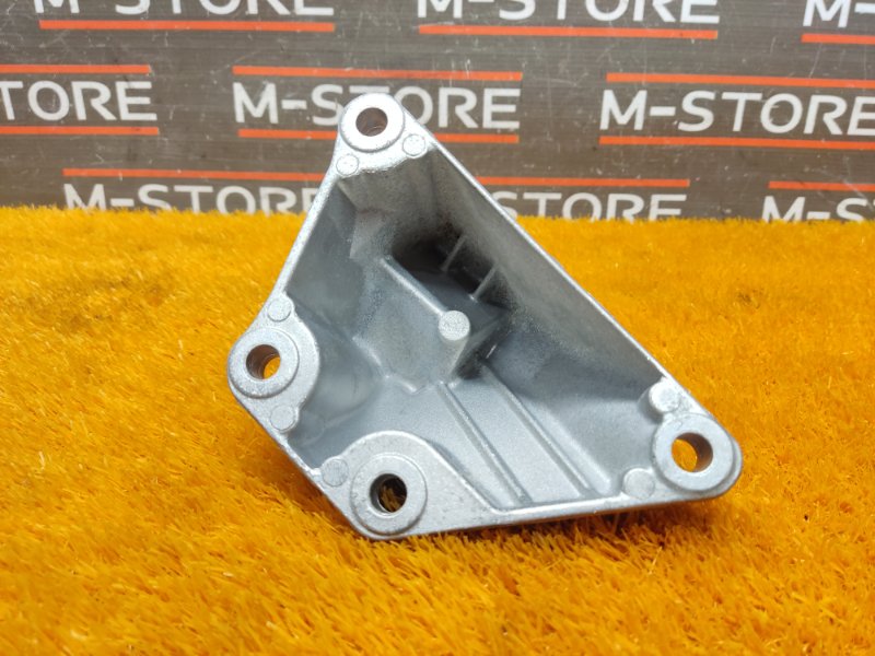 Кронштейн подушки двигателя, 1220 рублей, Красноярск