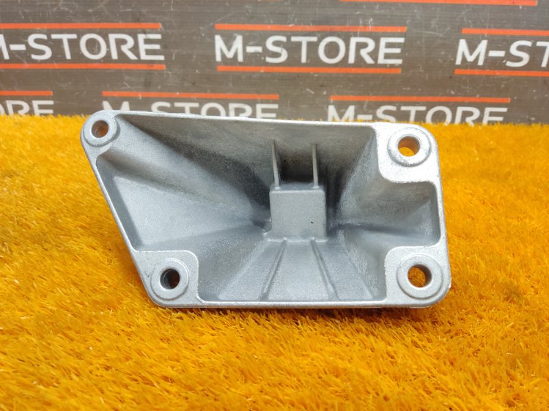 Кронштейн подушки двигателя, 1220 рублей, Красноярск