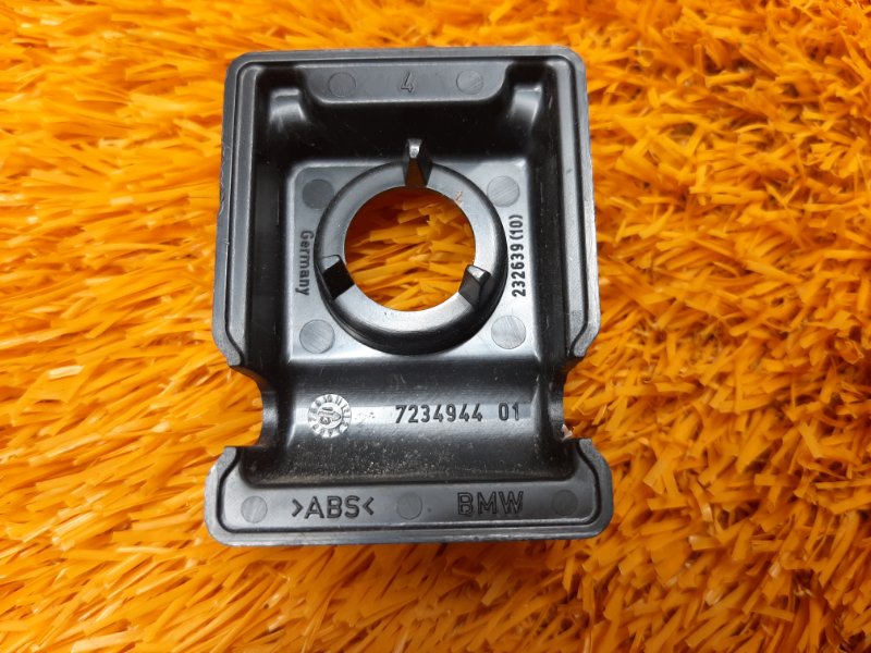 крепеж, 200 рублей, Красноярск