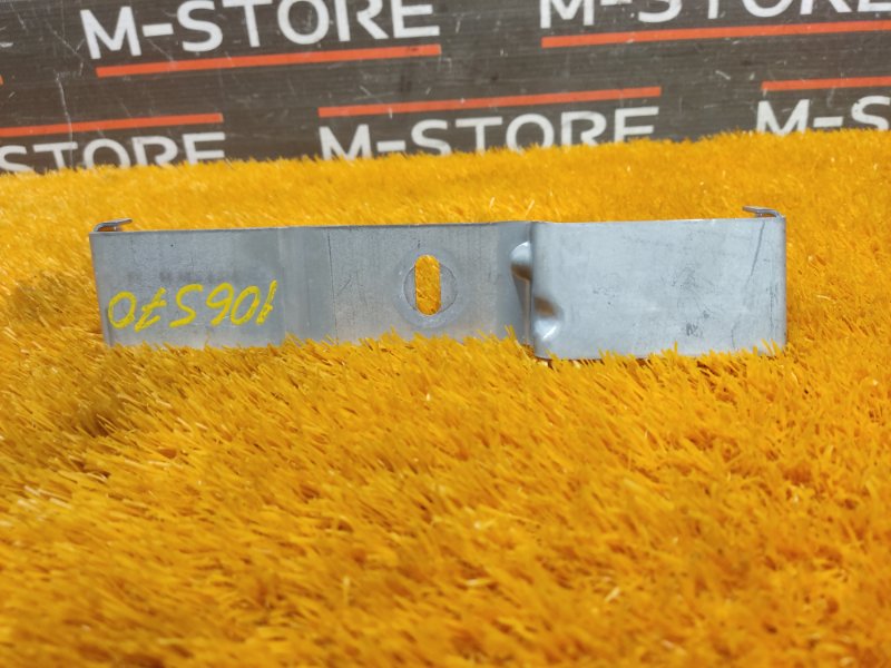 кронштейн центральной консоли, 300 рублей, Красноярск