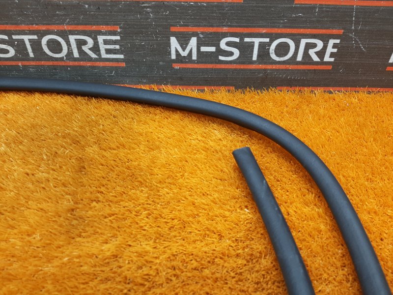 Уплотнитель капота, 630 рублей, Красноярск