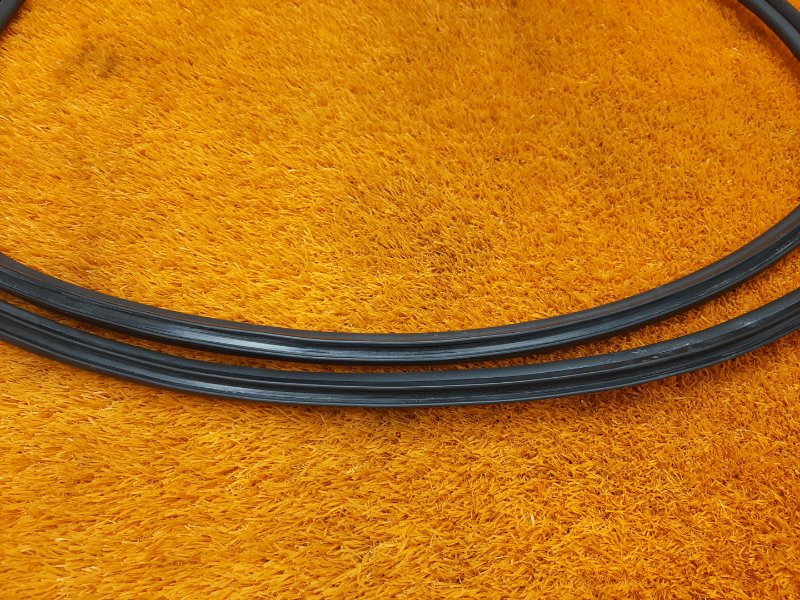 Уплотнитель капота, 630 рублей, Красноярск