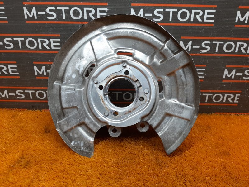 кулак поворотный, 1000 рублей, Красноярск