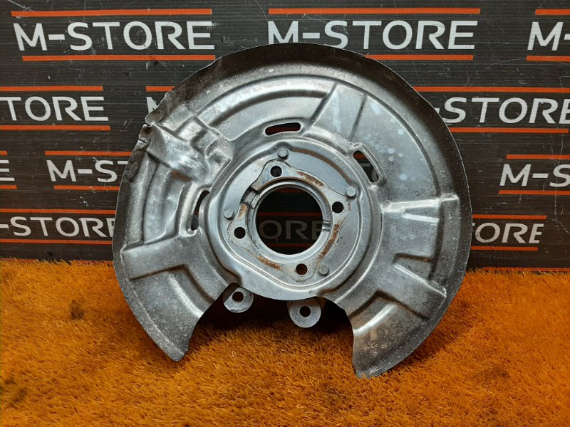 кулак поворотный, 1000 рублей, Красноярск