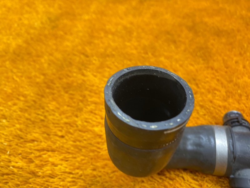 Патрубок системы охлаждения, 1000 рублей, Красноярск