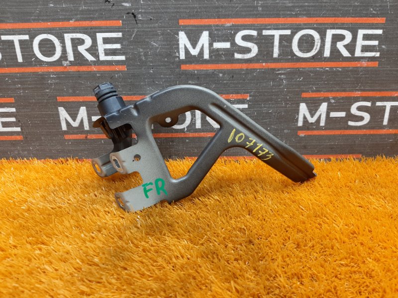 крепление крыла, 980 рублей, Красноярск