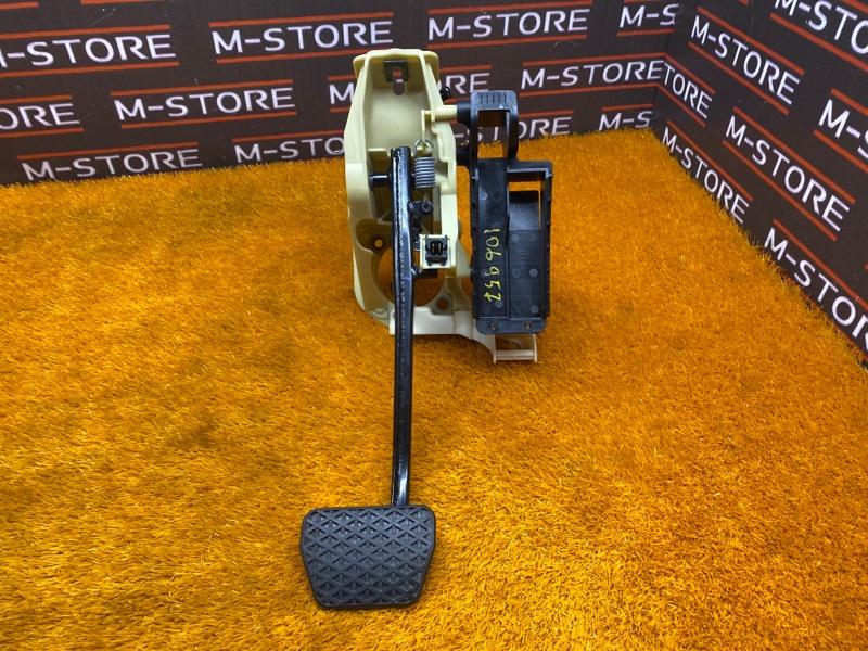 педаль тормоза, 350 рублей, Красноярск