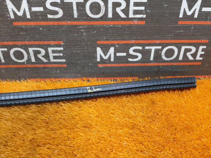 уплотнитель стекла двери, 450 рублей, Красноярск