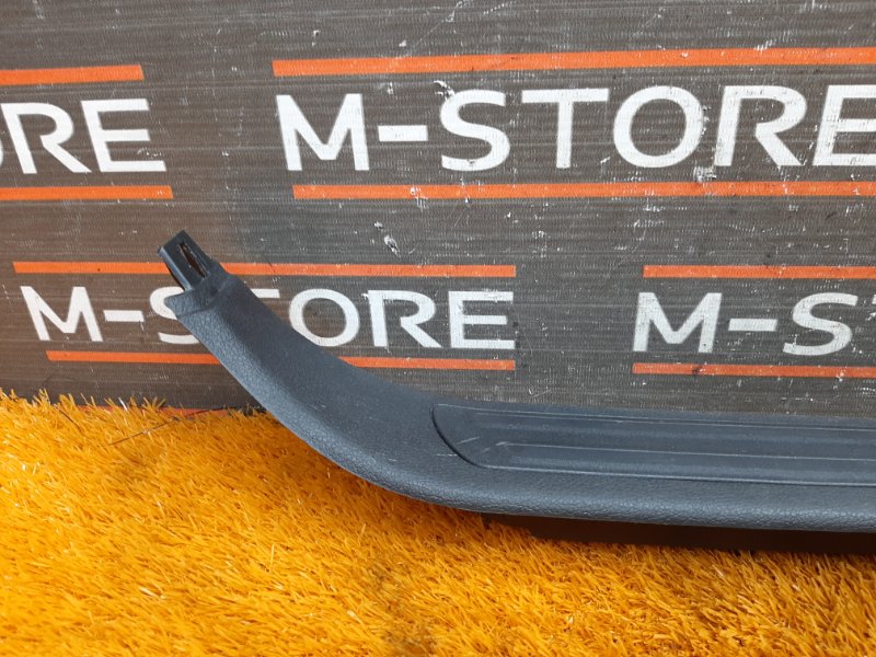 Накладка на порог салона, 350 рублей, Красноярск